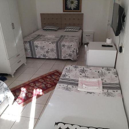 Beyaz Apart Pansiyon Cesme Ngoại thất bức ảnh